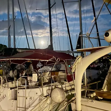 Rocks & Stars Vinkuran